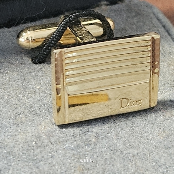 Vintage Christian Dior Gold Tone Cufflinks and Tie Bar Set with Original Box - Picture 4 of 5
